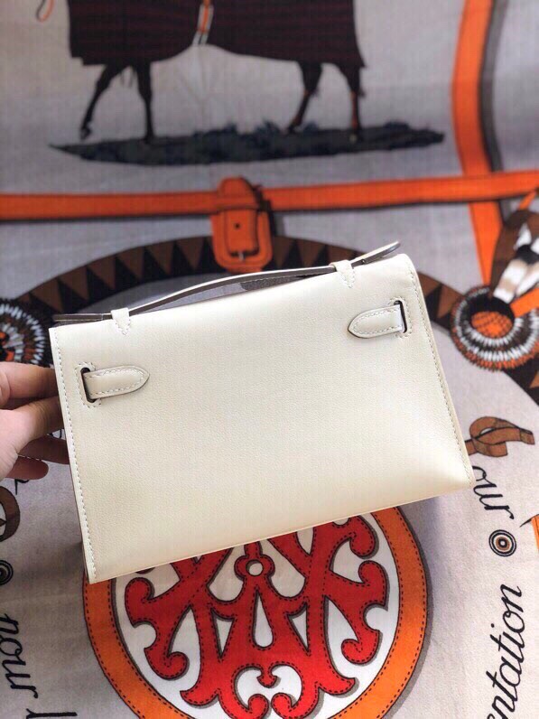 에르메스 미니 켈리백22 나타 화이트 은장 스위프트